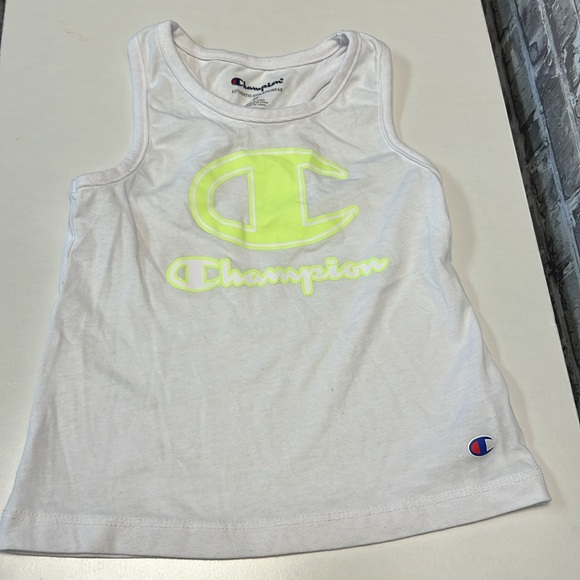 Champion‎ - Picture 5 of 9